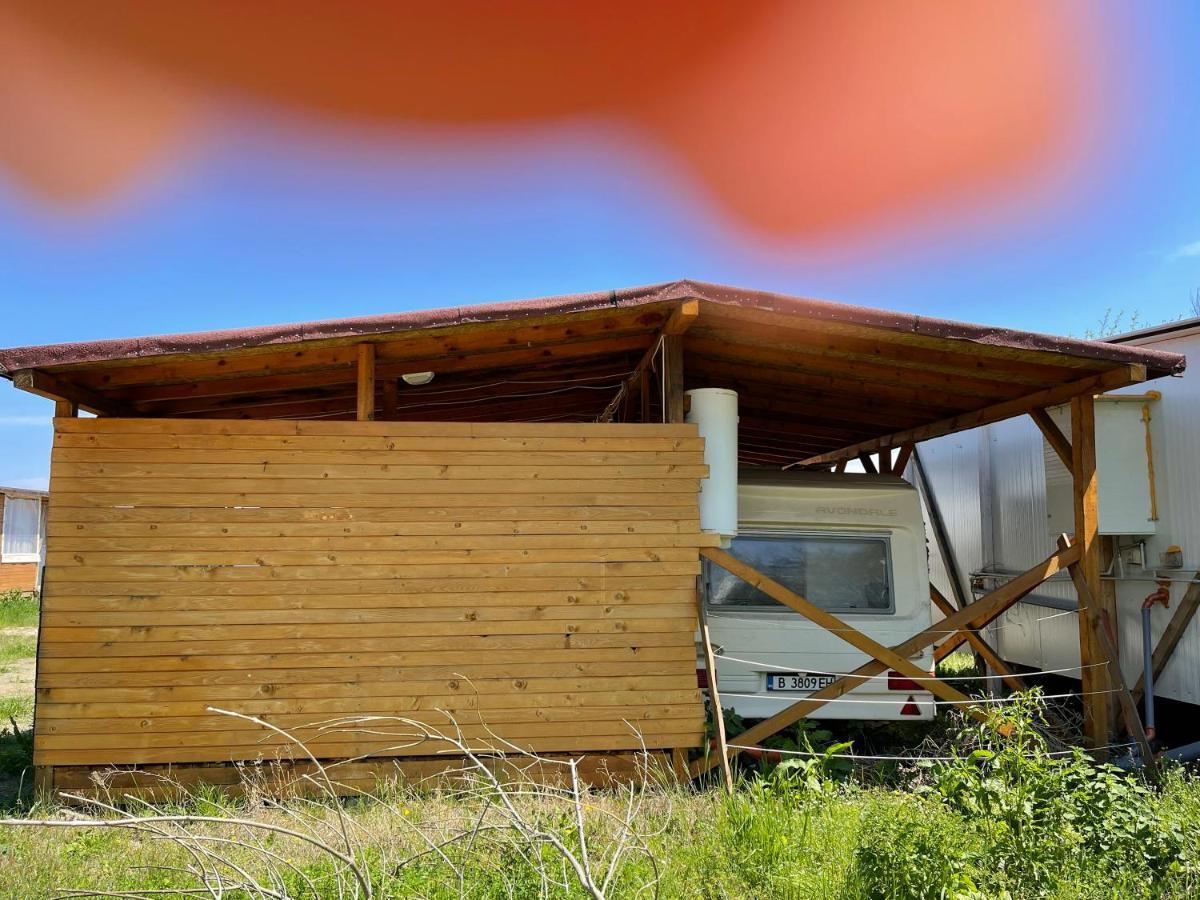 Sea Caravan On The Beach Kiten  Exterior photo