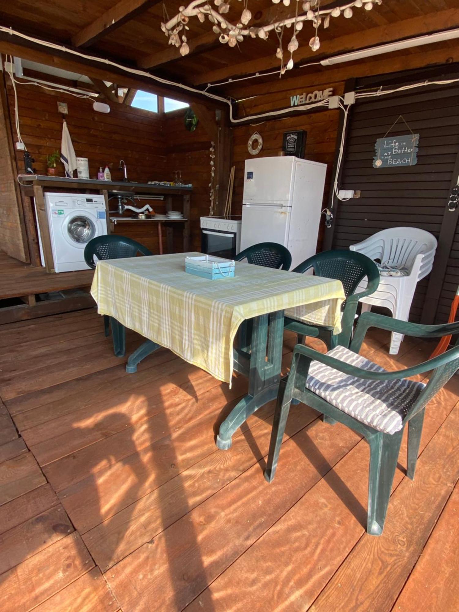 Sea Caravan On The Beach Kiten  Exterior photo