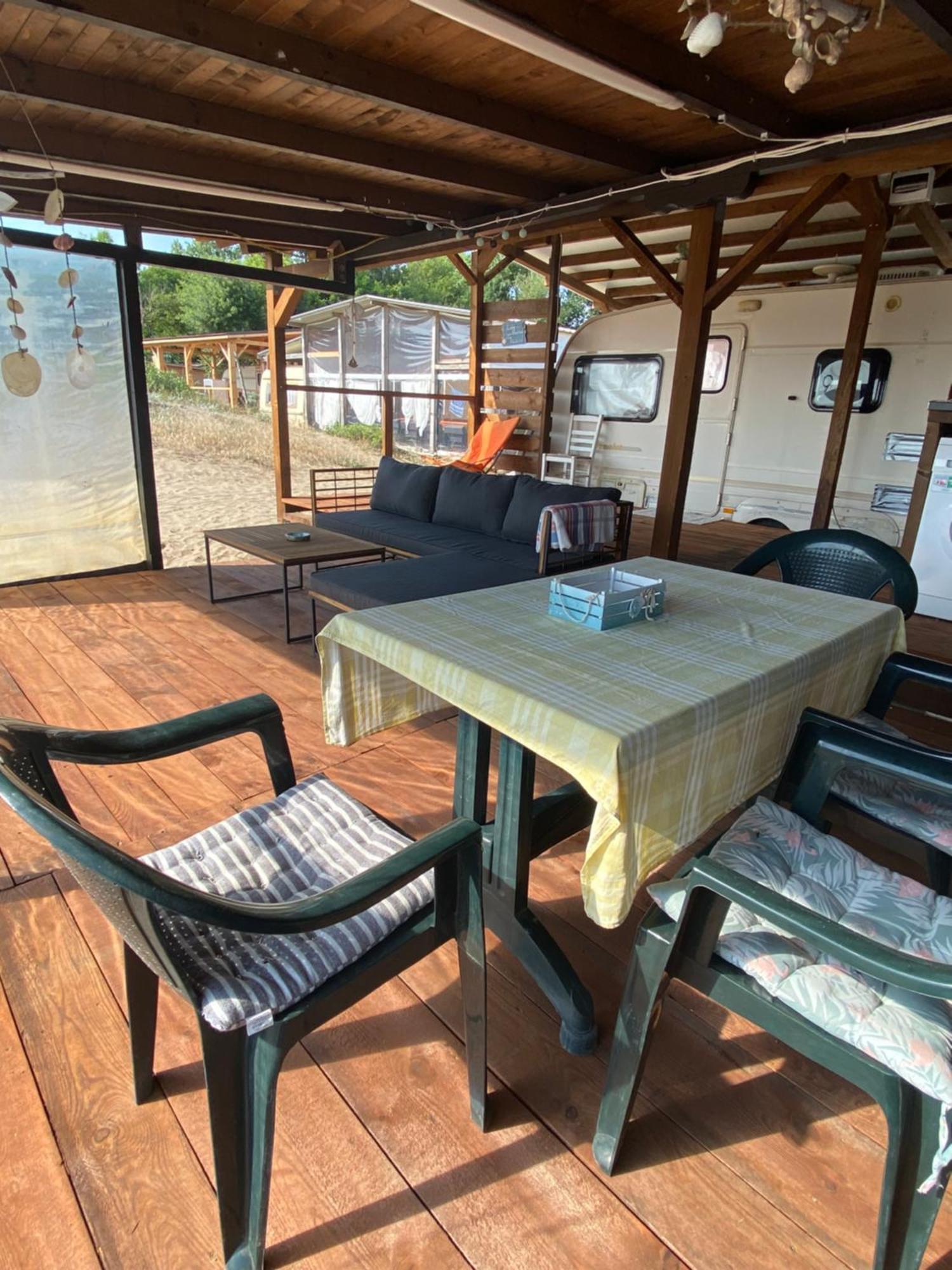 Sea Caravan On The Beach Kiten  Exterior photo