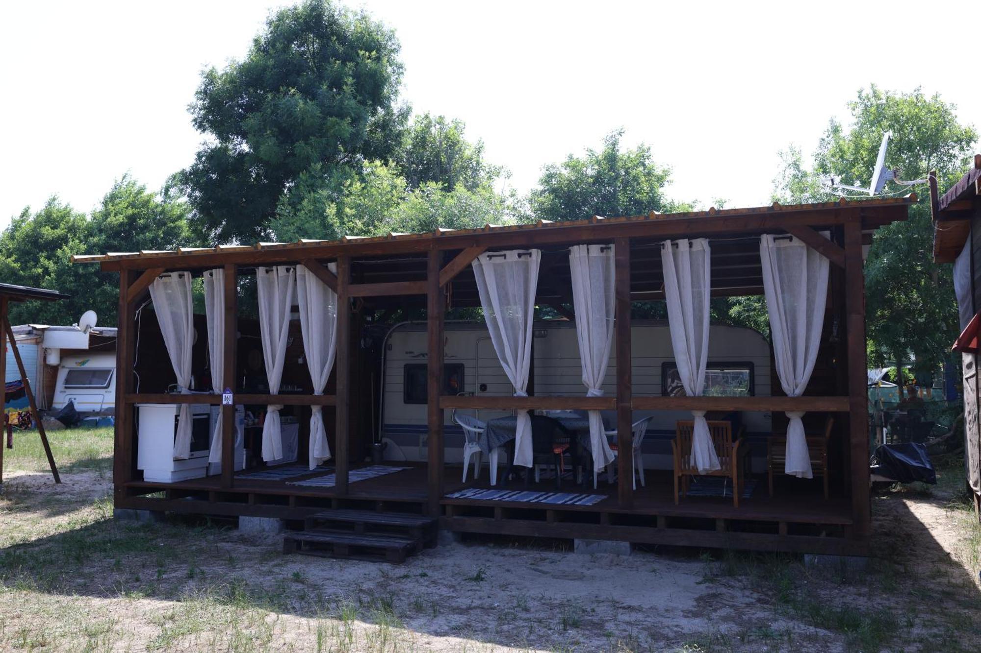 Sea Caravan On The Beach Kiten  Exterior photo
